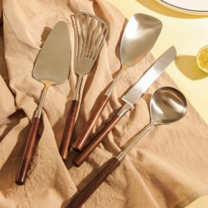 2-2.jpg Wood Handle Stainless Steel Cutlery Set